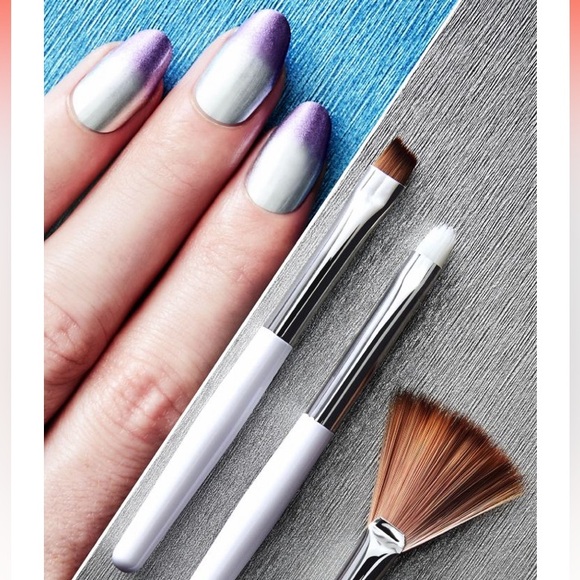 Nail pro brush kit + free sample - Picture 2 of 4